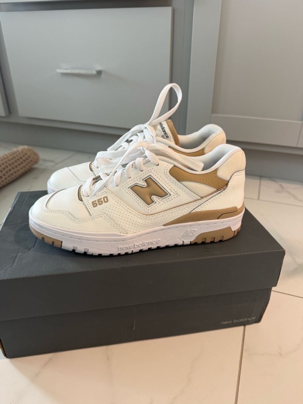 New Balance 550 Womens Sneakers